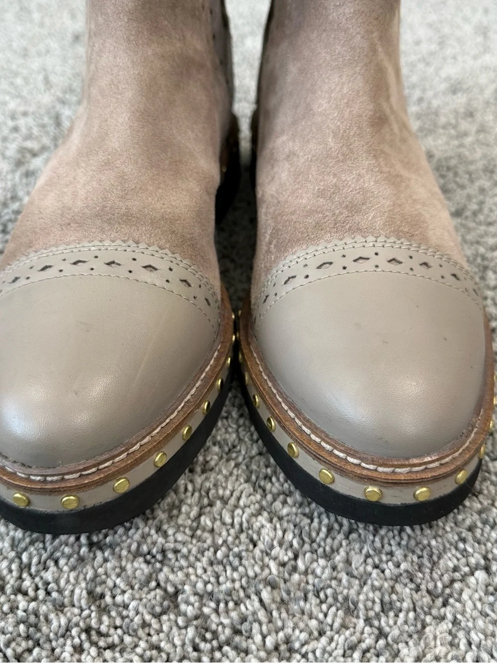 Free People Atlas Chelsea Boots Suede Studded Flats Boho Taupe Women’s 39.5 US 9